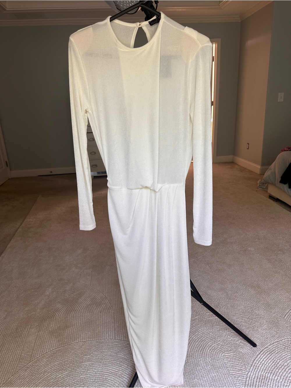 NWT JLUX LABEL Elegant Long Sleeve White Maxi Dress